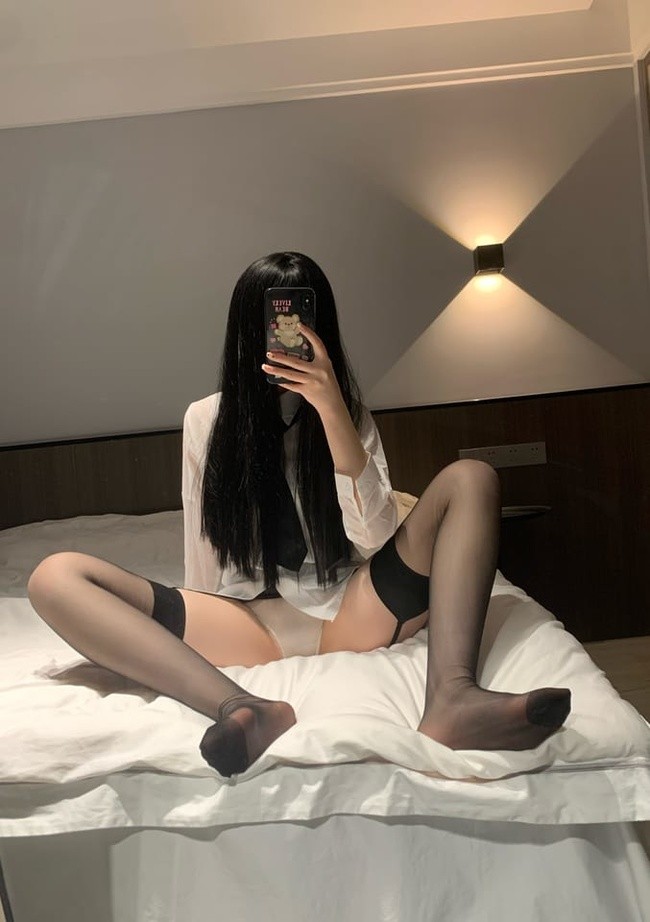 林扣弦微密圈高能私房写真合集：黑丝制服，每一张都想收藏