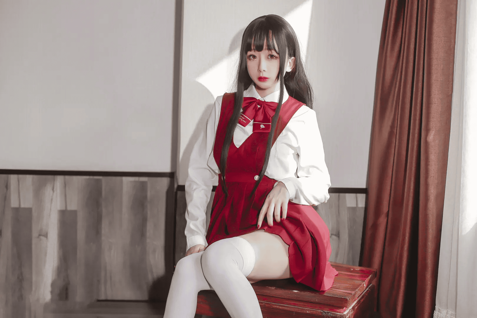 日奈娇COSPLAY写真合集：楪祈、杨贵妃与浪漫新婚风格全解析