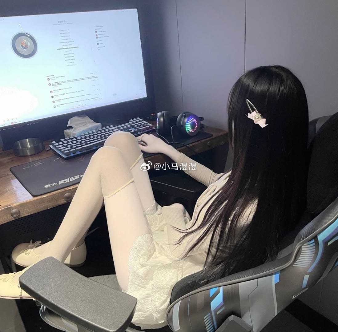 小马漫漫 中午好人在岗位私信秒回 2023 09 26 2 小马漫漫全新写真 | 性感魅惑,极限诱惑,瞬间点燃你的幻想!