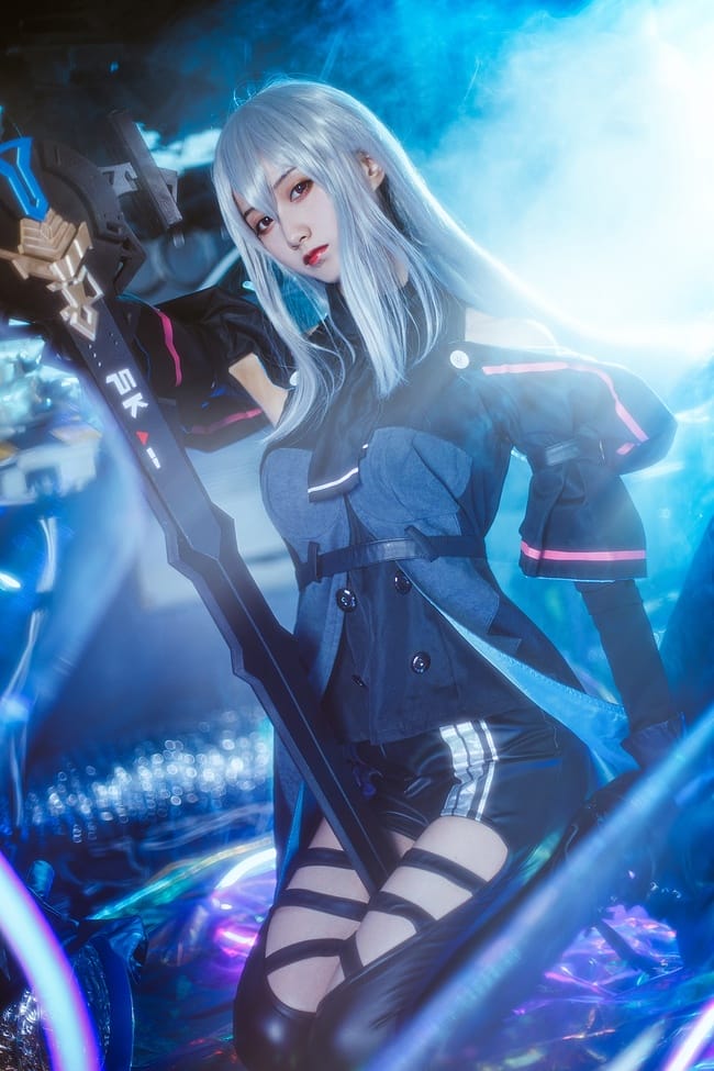 全网求存！木绵绵 owo 「被窝时差」写真抱大熊的呆愣脸 甜得像偷藏了罐草莓酱