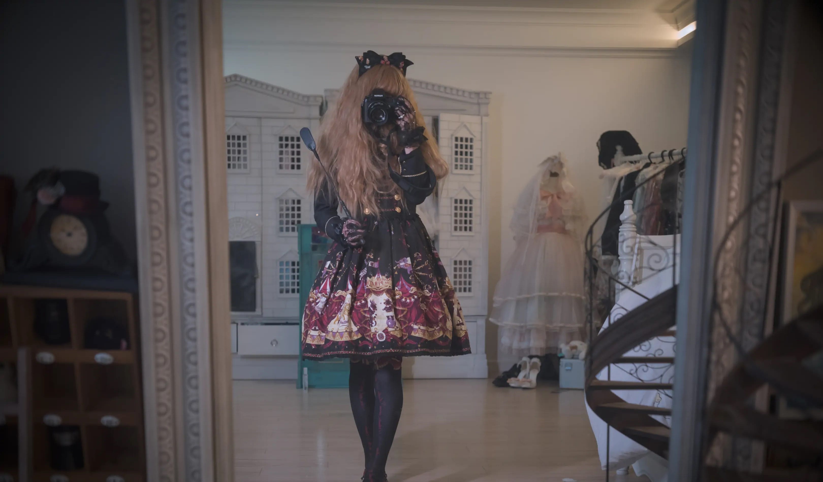 木花琳琳是勇者战阵繁花录 铠甲映残阳 剑尖挑着一朵不肯凋零的花（4K写真原图）