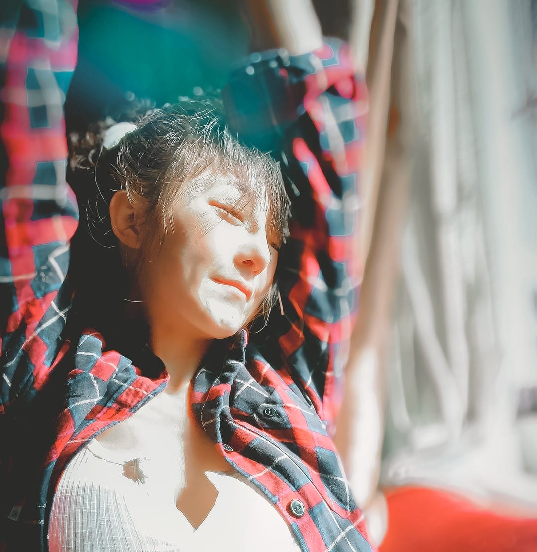 樱晚gigi (2) 樱晚 gigi「自然松弛录」 棉麻裙沾着草叶香 赤脚踩草坪的笑 把优雅种进了春天里(合集)