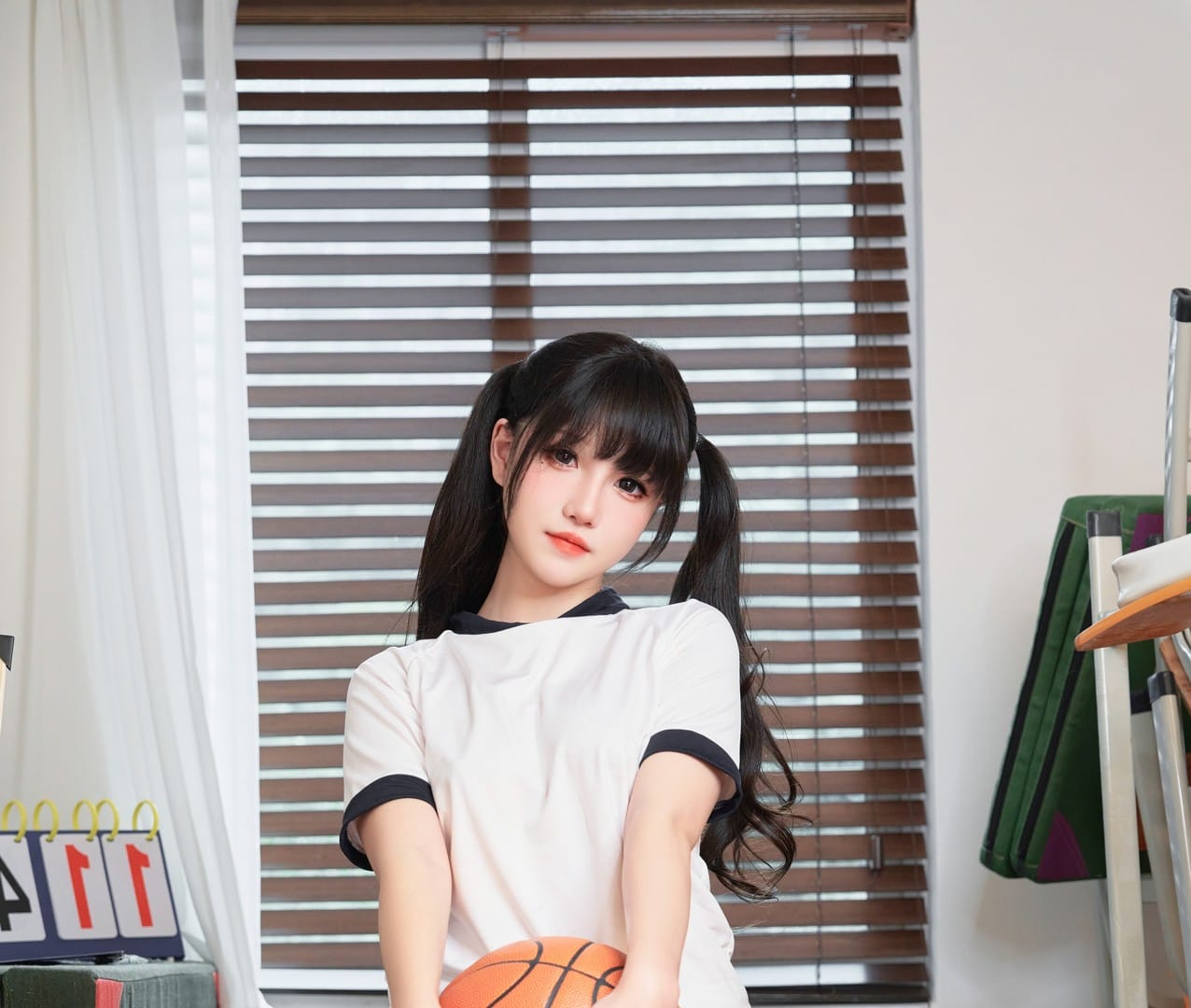 一眼沦陷!阿薰 kaori “柔雅系少女” 写真太绝:似薰风温柔、如晨露清新、若工笔雅致,每帧都藏诗意感!