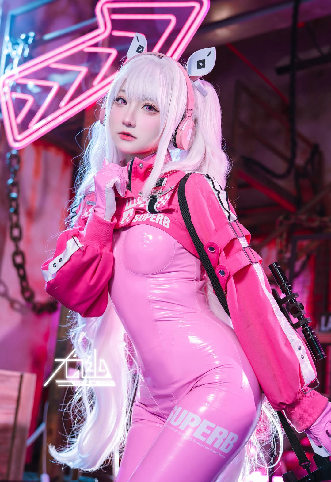 尤幽 (3) 尤幽写真凭什么圈粉?空灵意境感 + 5813×10000 高清,全国网友都在存!