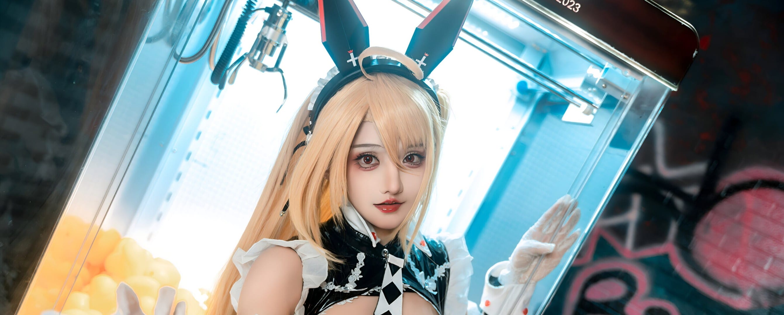 古阿扎写真全集,从性感到艺术的完美蜕变