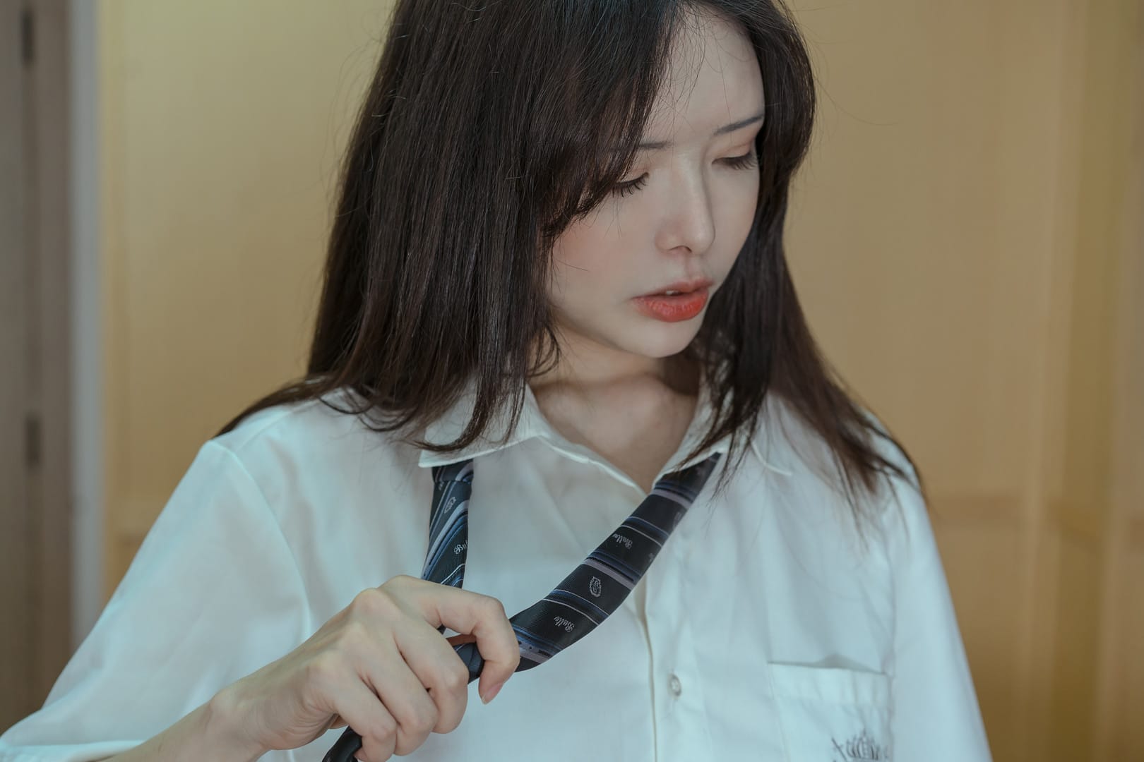 秋和柯基多风格写真，从温暖到清新的完美切换