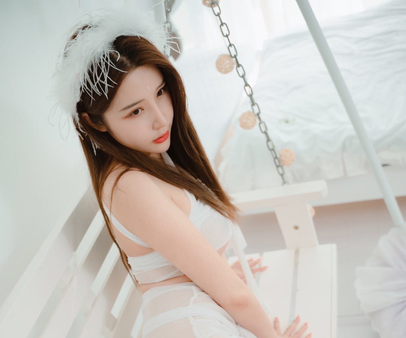 蜜蜜子Kimmie「被窝时差」多风格写真，从清新到俏皮的完美切换