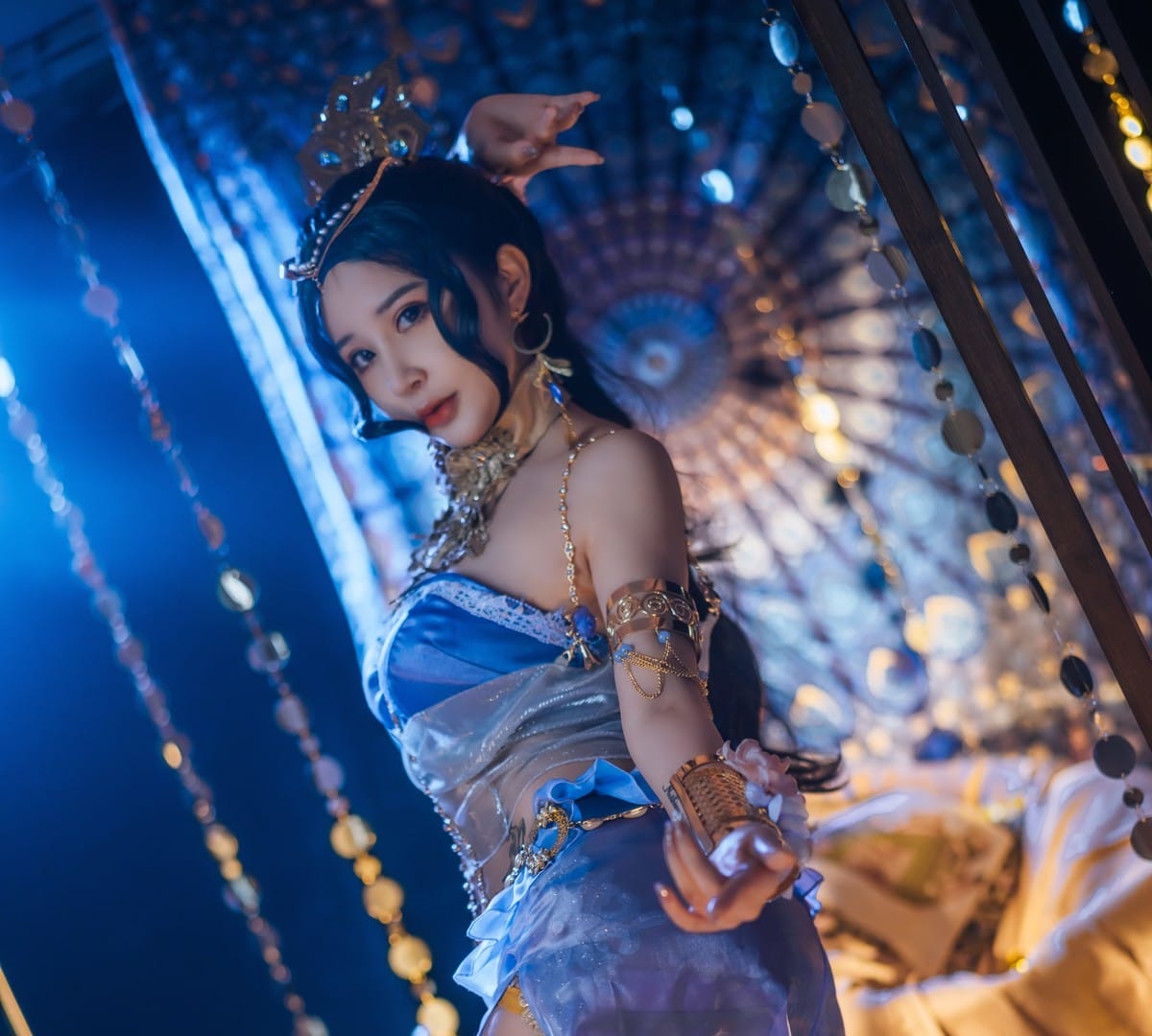 蜜蜜子Kimmie「被窝时差」多风格写真,从清新到俏皮的完美切换