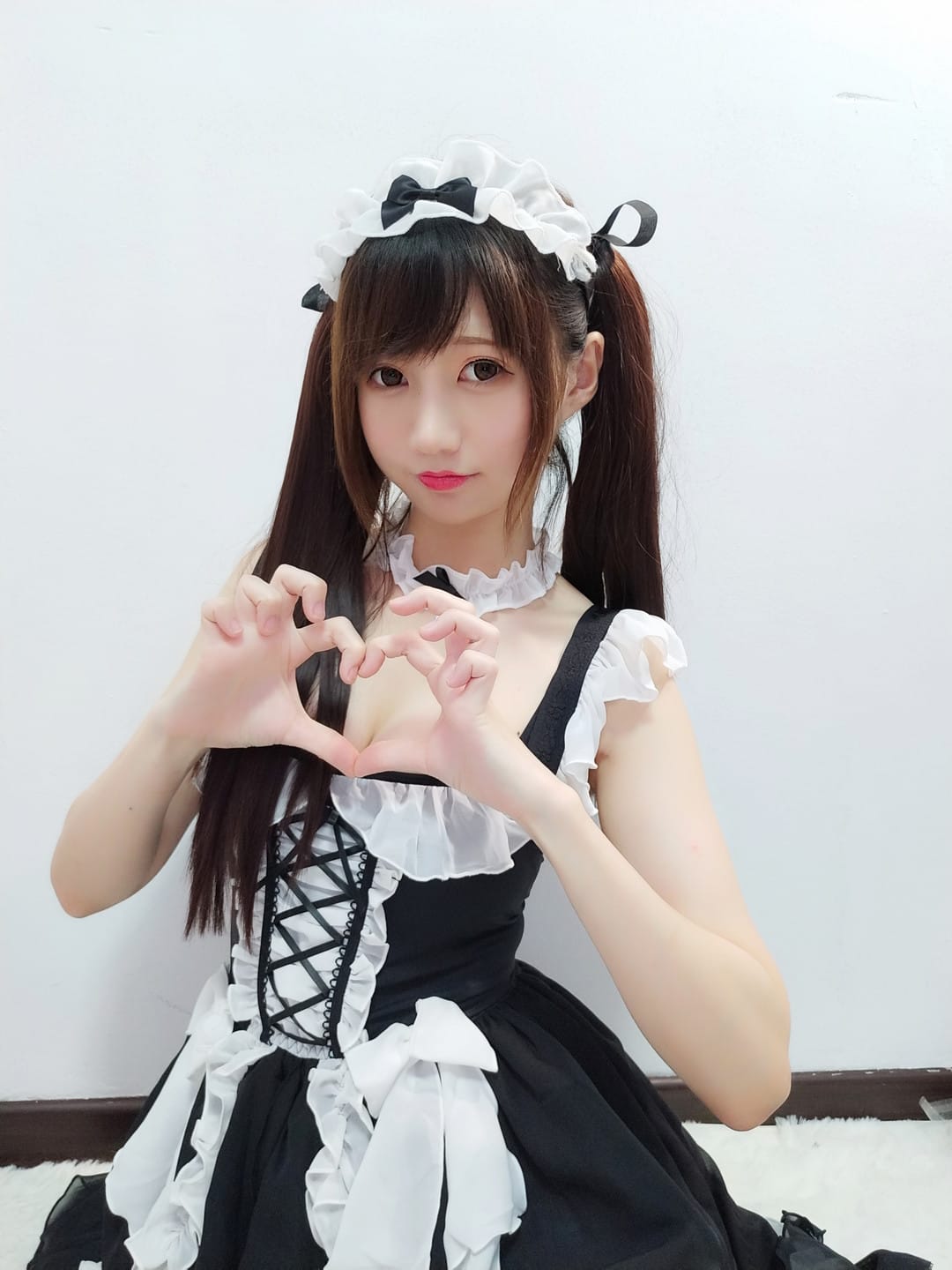 nagisa魔物喵时尚写真，从coser到模特的完美转型