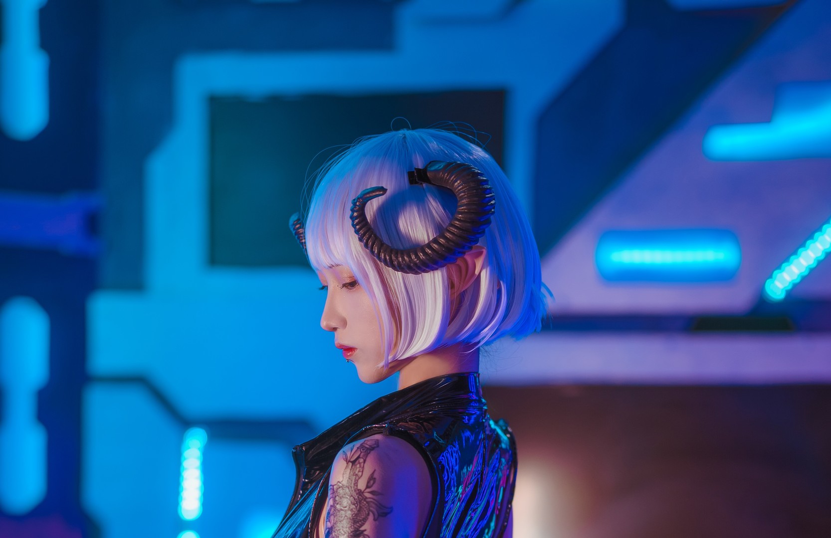 【老徐凌晨睡不着了】妹抖青,我把薄荷绿傲娇小祖宗私藏全交了